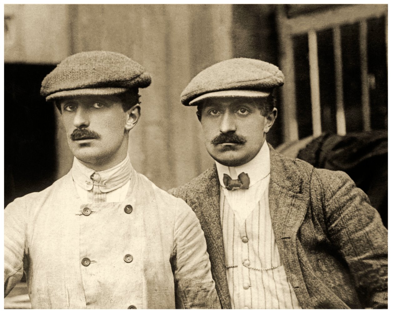 Portret van de gebroeders Voisin, Parijs, Frankrijk. 1906 door Unknown