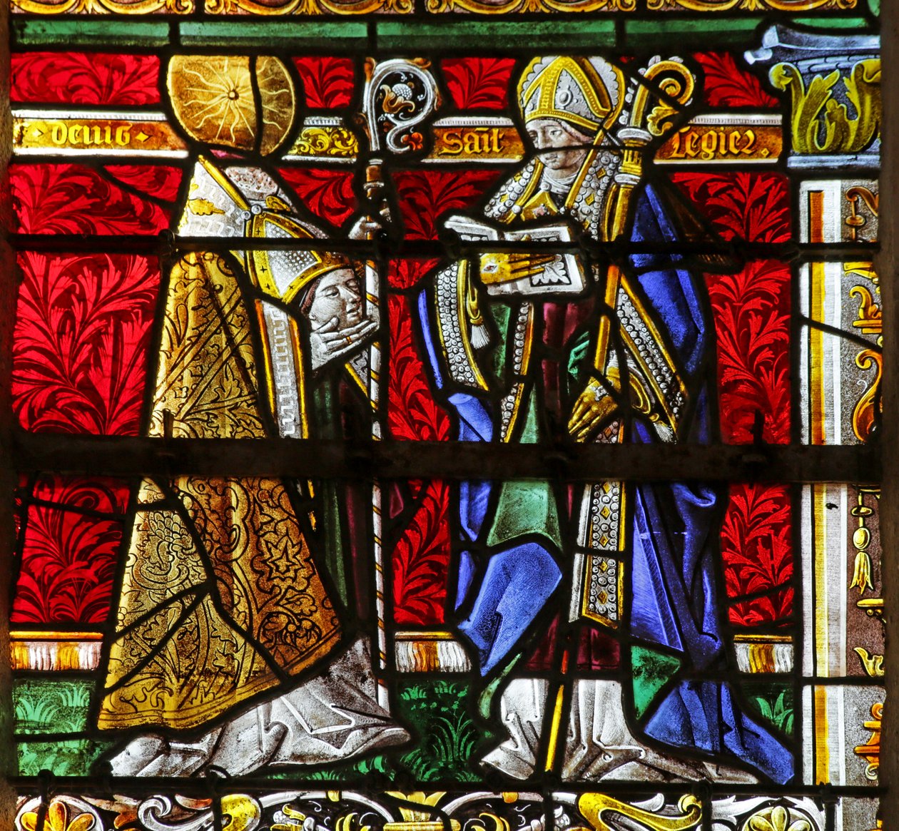 Raam met heilige Dionysius en heilige Leger door French School