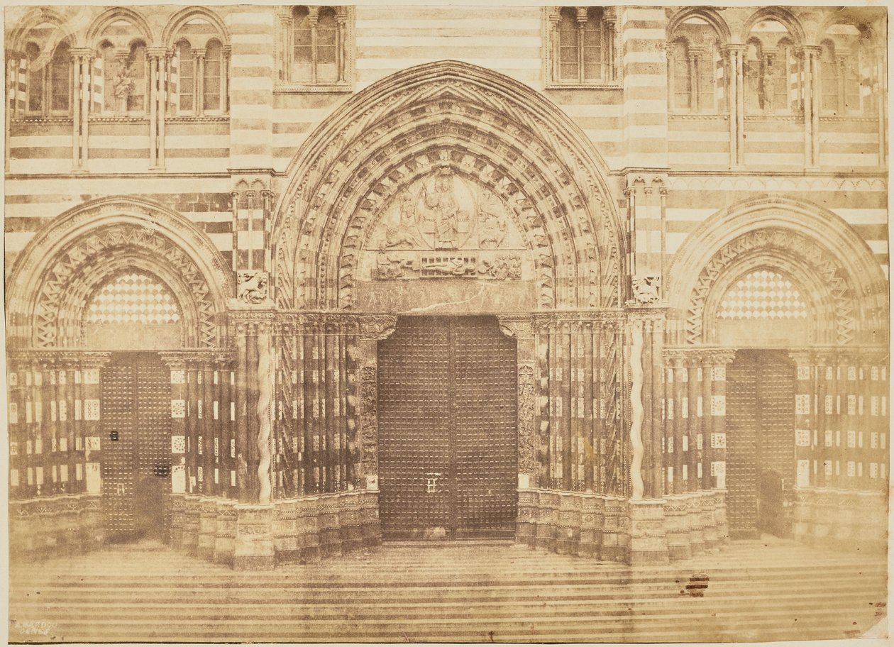 [Kathedraaldeuren in Genua]. door A. Bardou