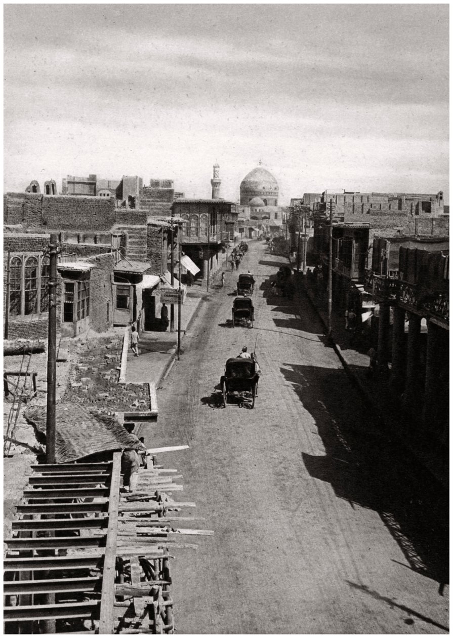 Een straat in Bagdad, Irak, 1925 door A. Kerim