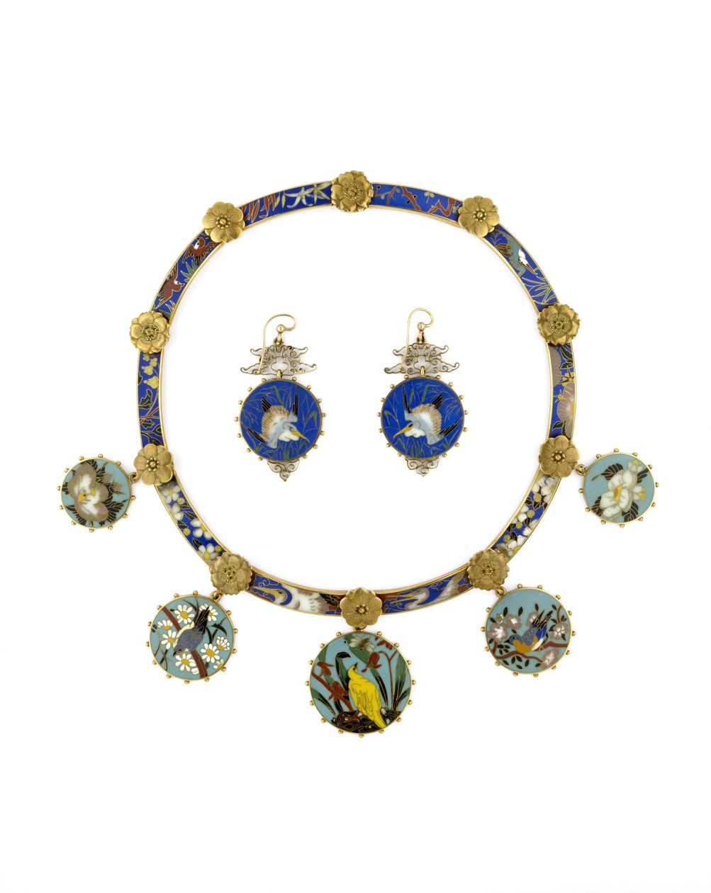 Ketting en Oorbellen door Alexis Falize