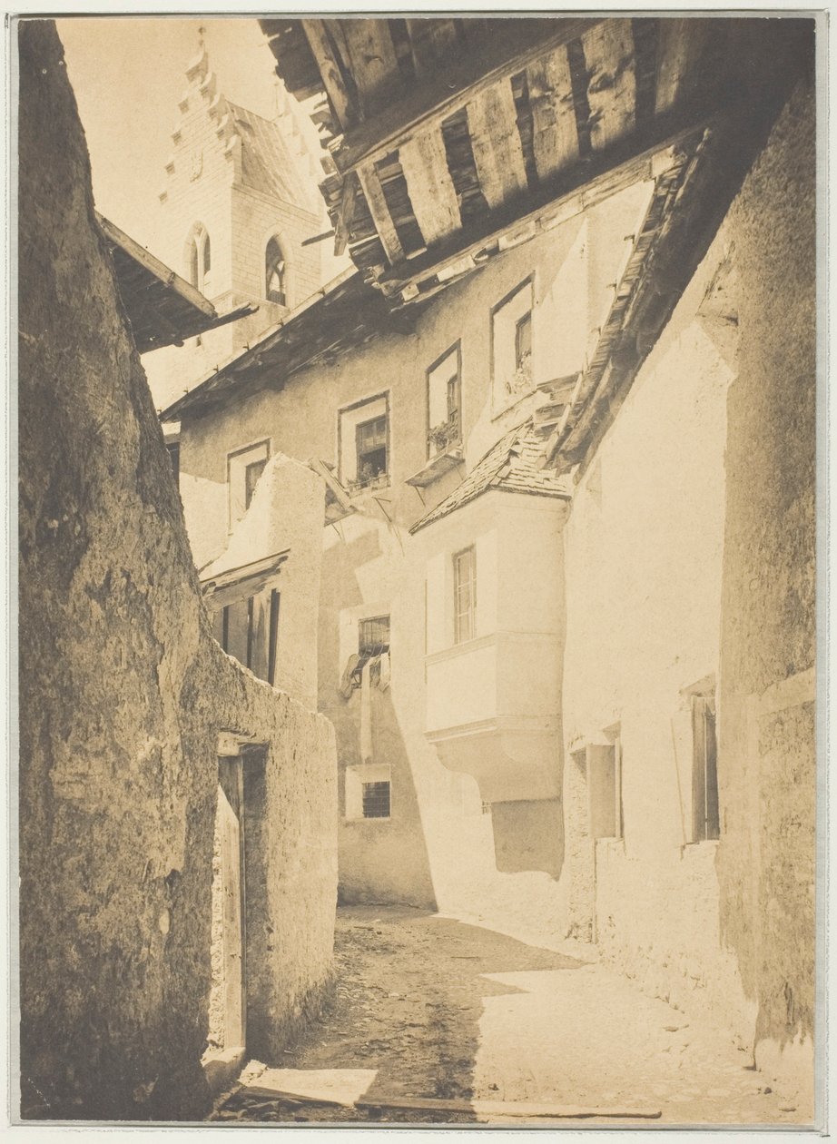Een straat in Sterzing, Tirol door Alfred Stieglitz