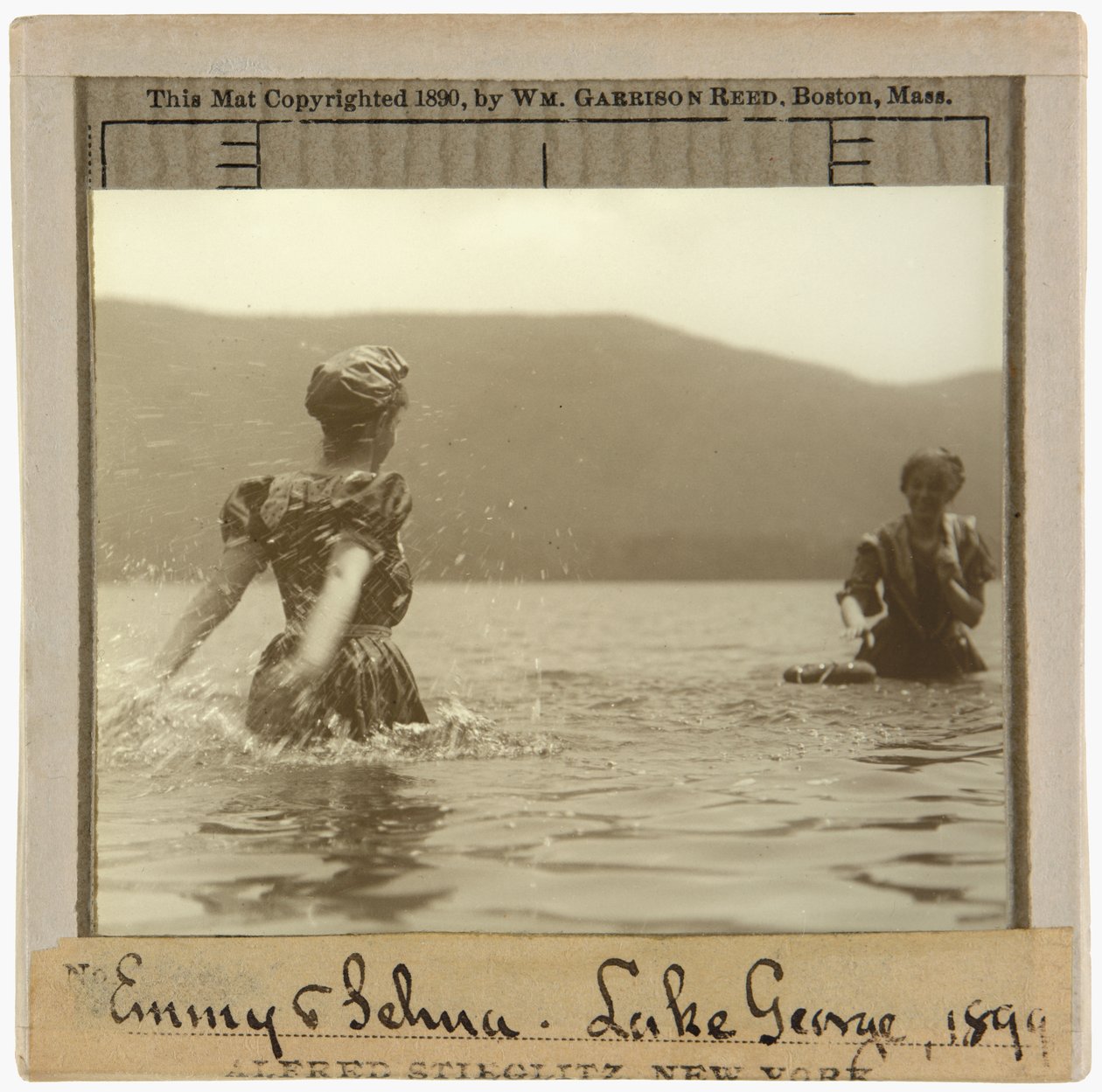 Emmy en Selma, Lake George door Alfred Stieglitz