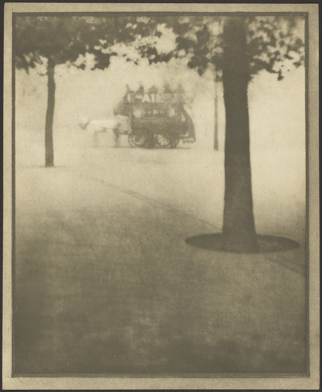 [Hyde Park Corner] door Alvin Langdon Coburn