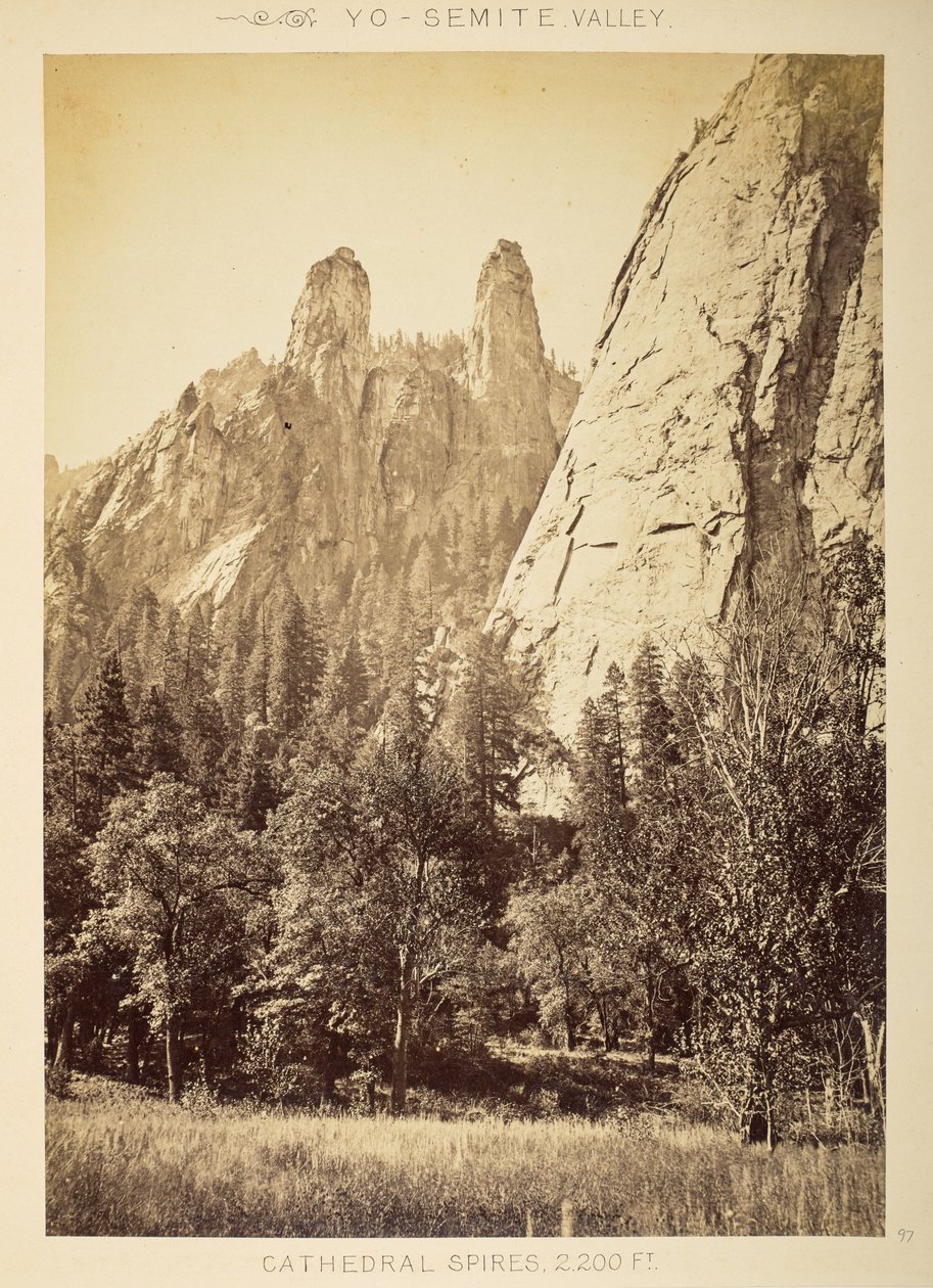 Kathedraalspitsen, Yosemite Valley door American Photographer