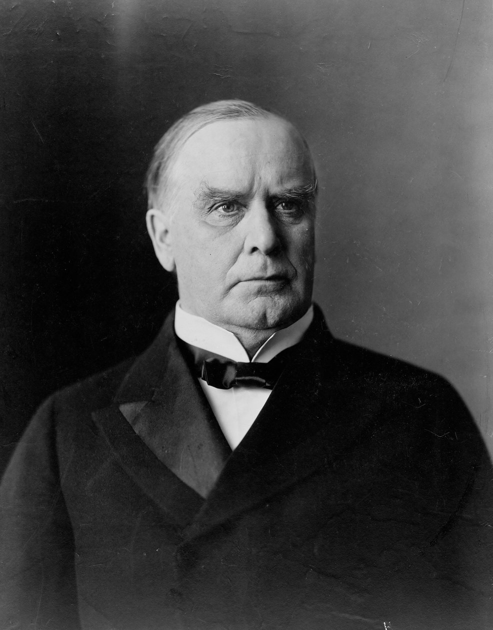 President William McKinley door American Photographer