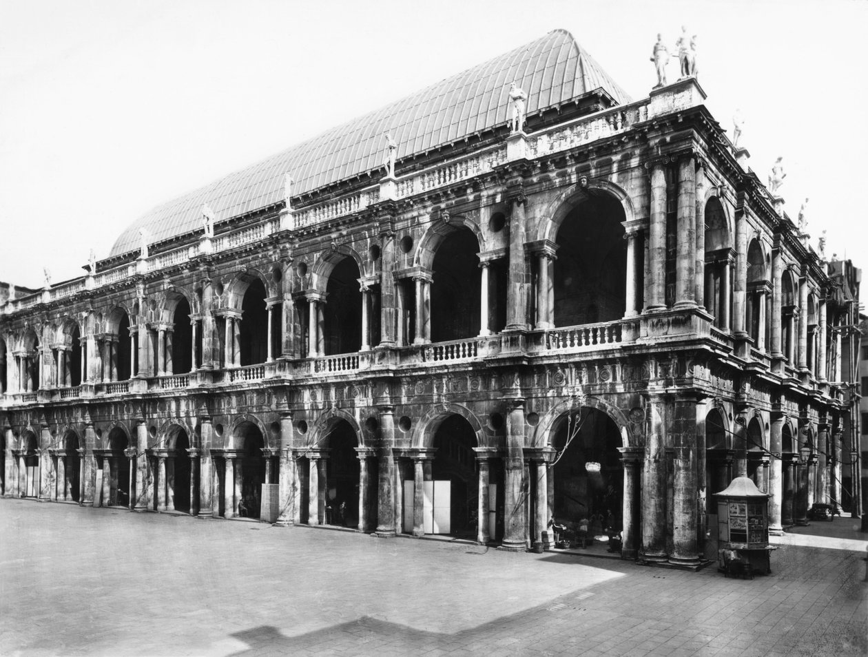 Gevel van de Basilica Palladiana, gebouwd 1549-1614 door Andrea Palladio