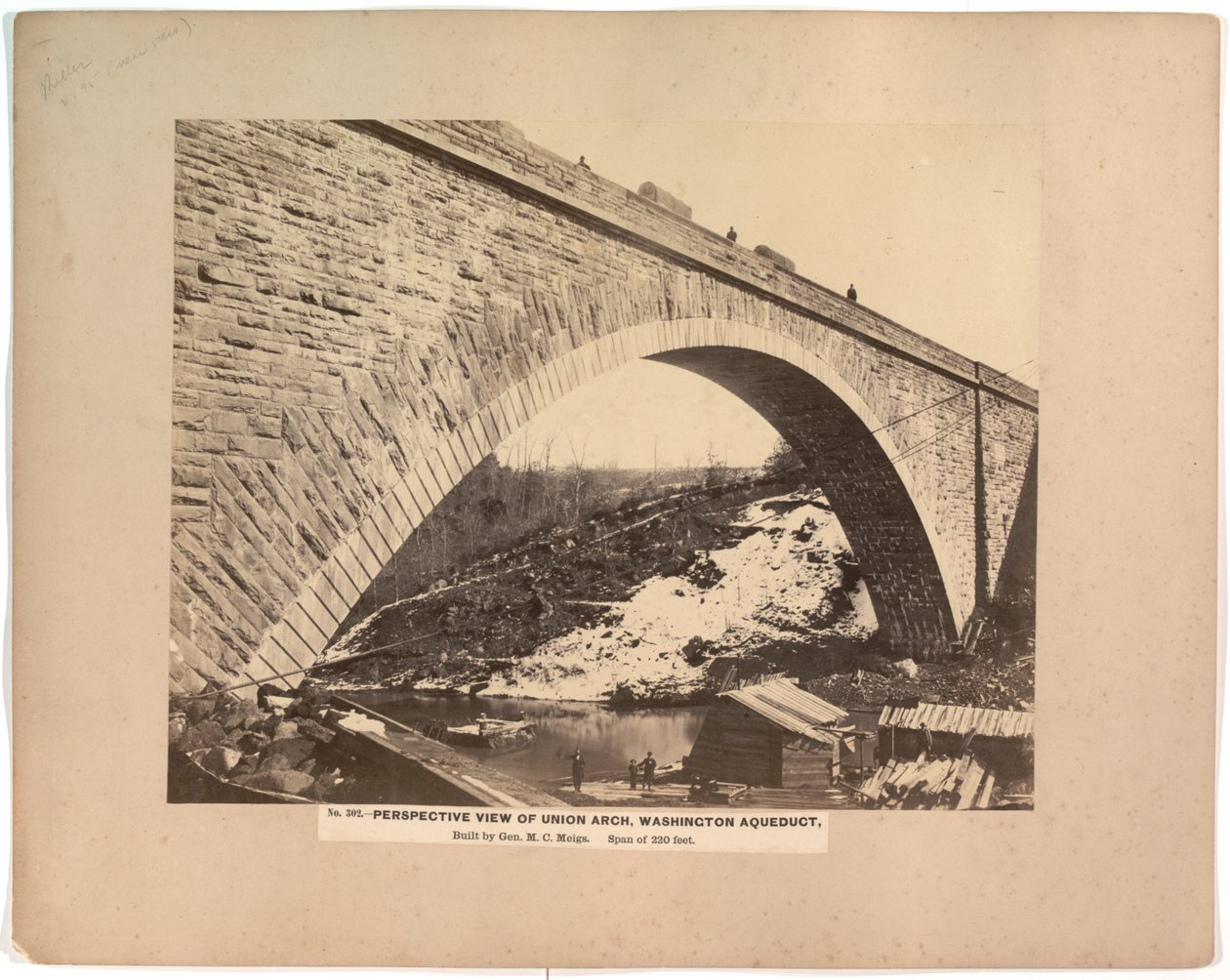 Nr. 302. Perspectiefzicht van Union Arch, Washington Aquaduct, ca. 1861-1865 door Andrew Joseph Russell