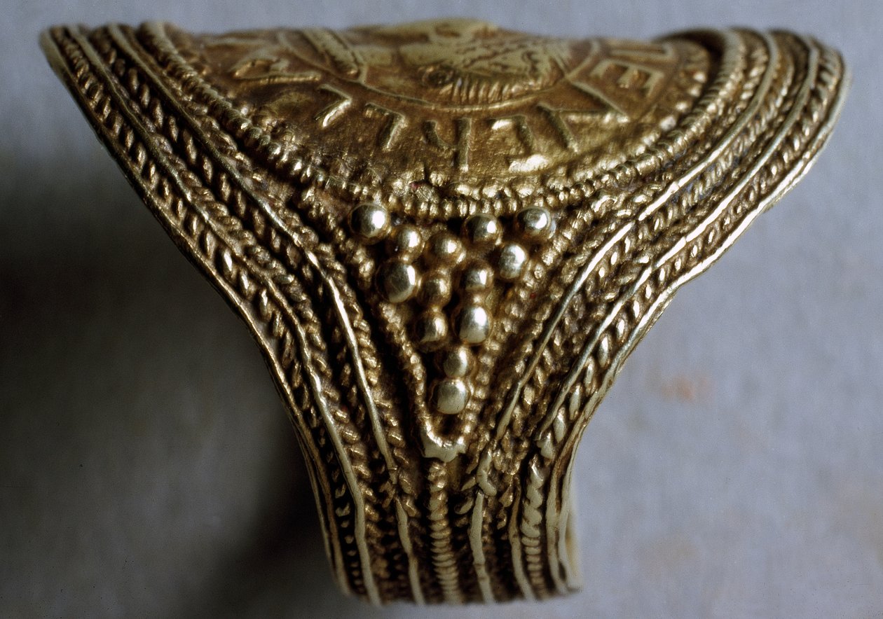 Late Saksische ring, waarschijnlijk c.7e eeuw (detail) door Anglo Saxon
