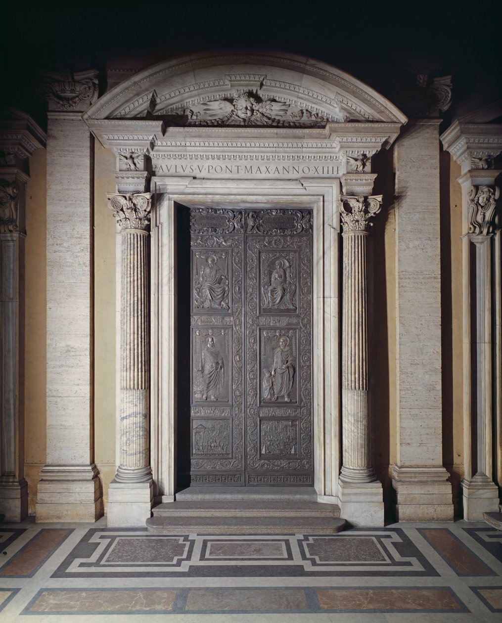 Centrale deur van de basiliek, versierd 1439-45 door Antonio Filarete
