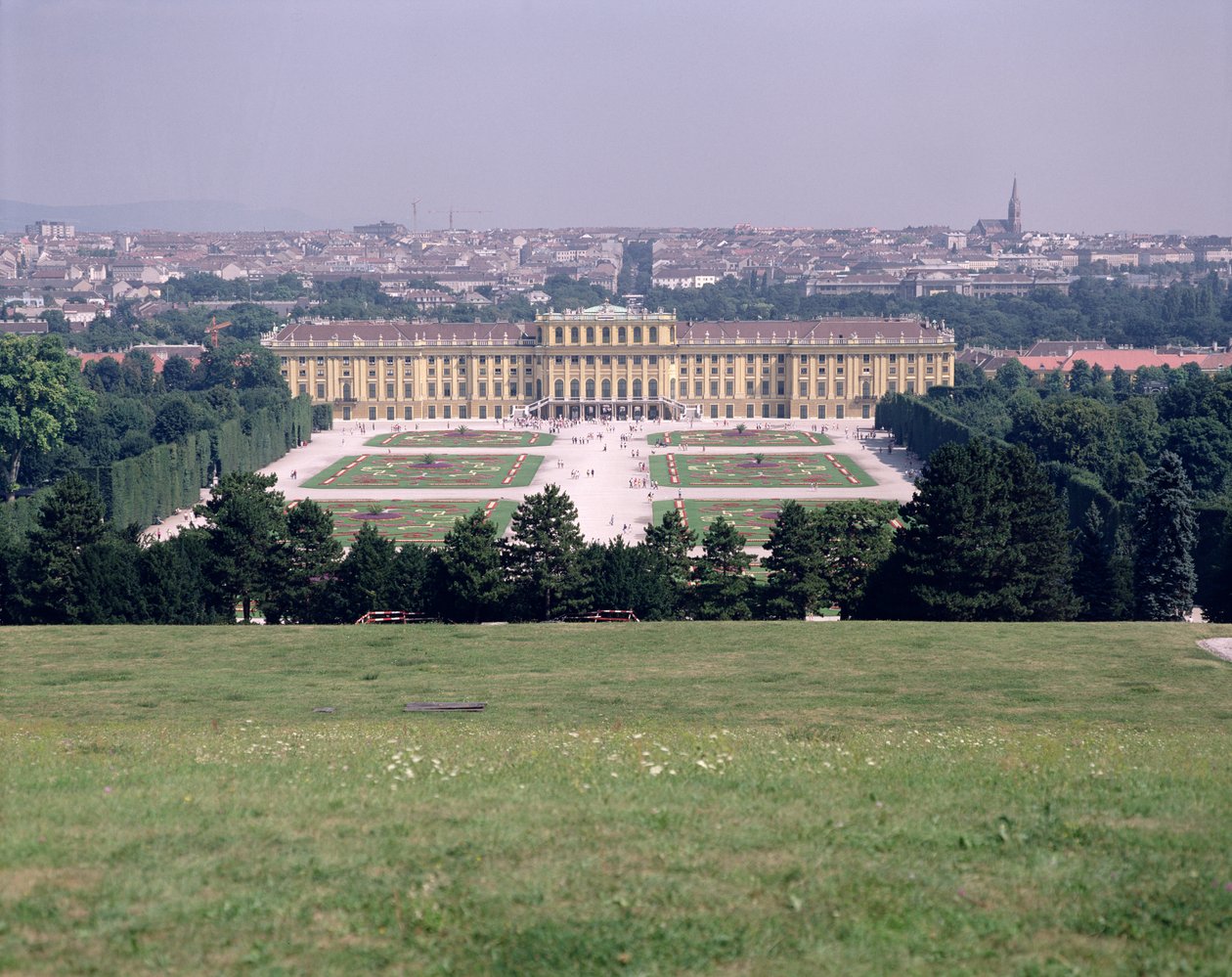 Schönbrunn Paleis, voltooid in 1711 door Austrian School