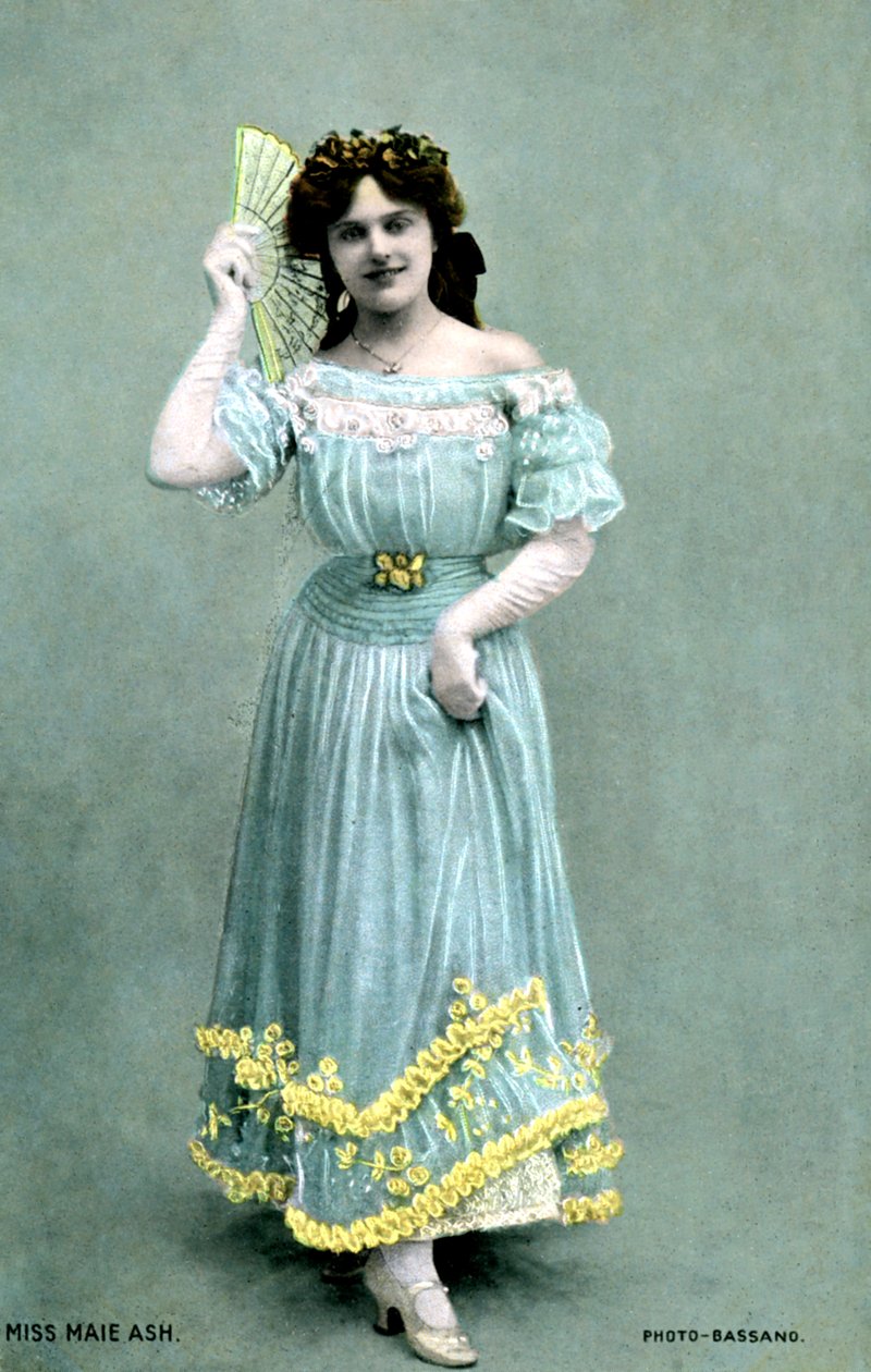Maie Ash, actrice door Bassano Studio