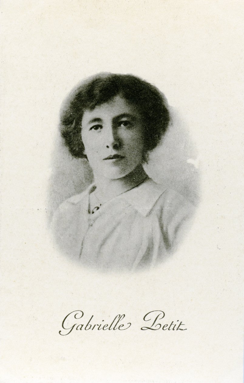 Gabrielle Petit, herdenkingskaart, ca. 1920 door Belgian Photographer