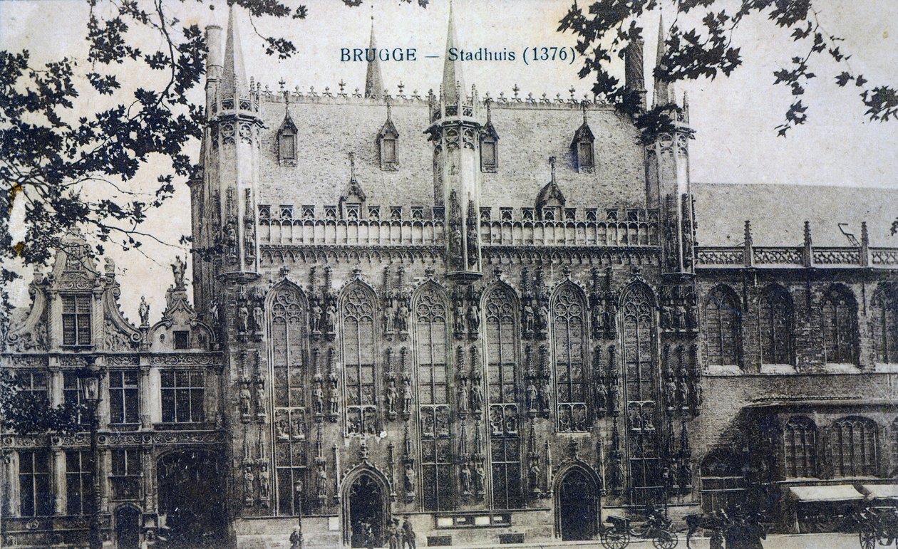 Ansichtkaart met het Stadhuis in Brugge, ca. 1912 door Belgian Photographer