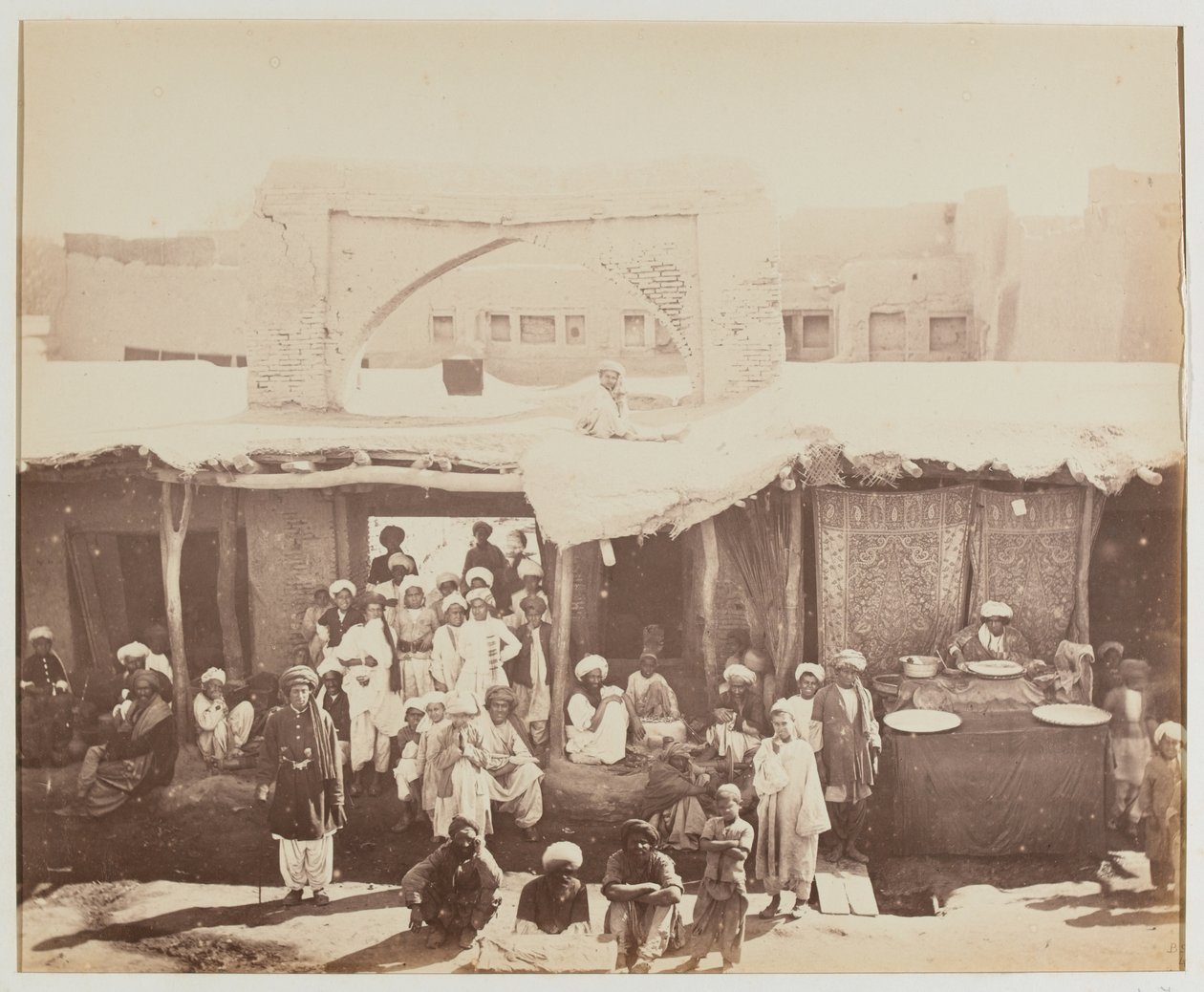Straatscène, Kandahar door Benjamin Simpson