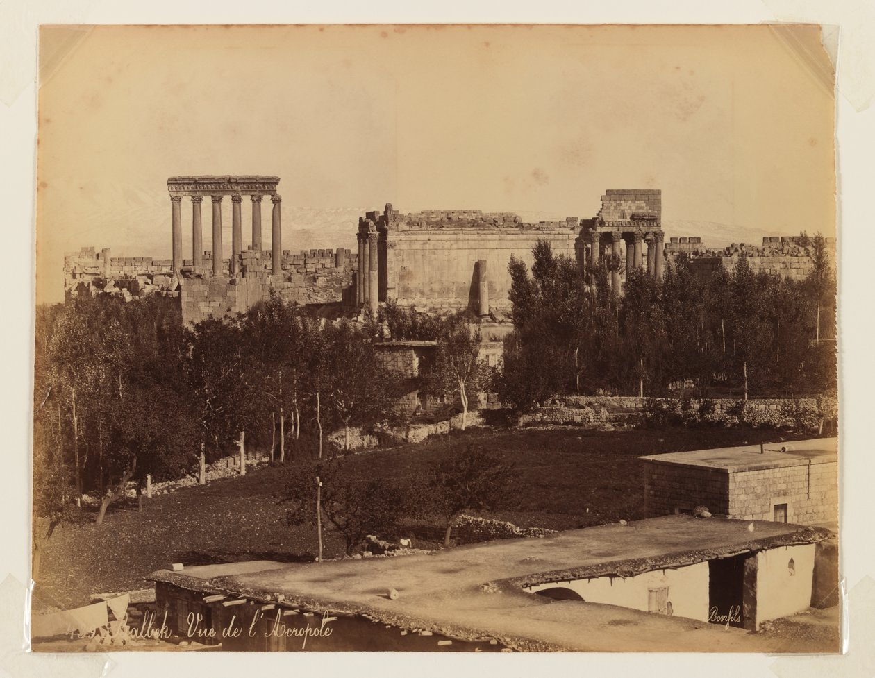Balbek: Uitzicht op de Akropolis door Bonfils Studio