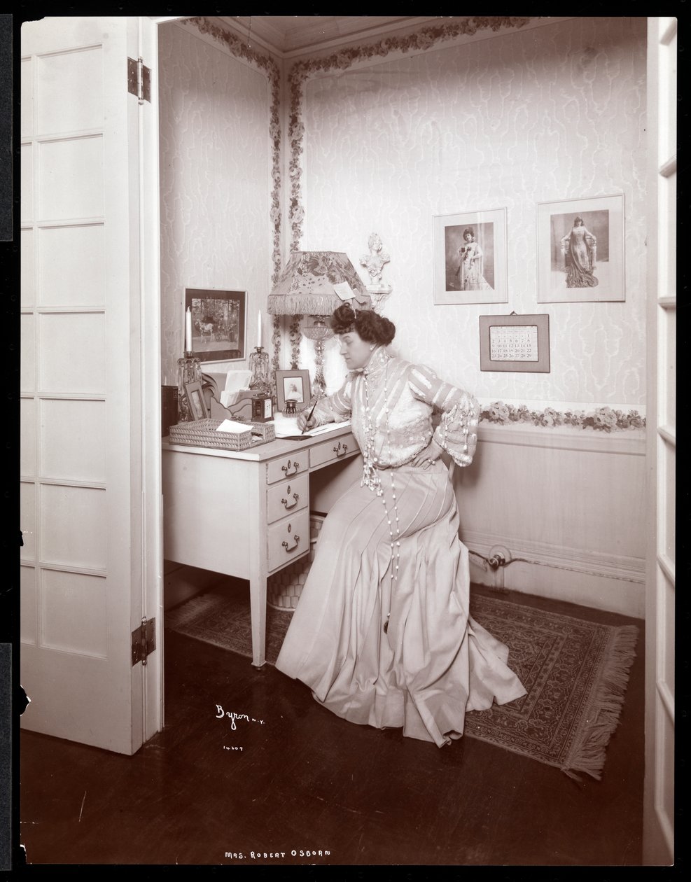 Mevrouw Robert Osborn, 1902 door Byron Company