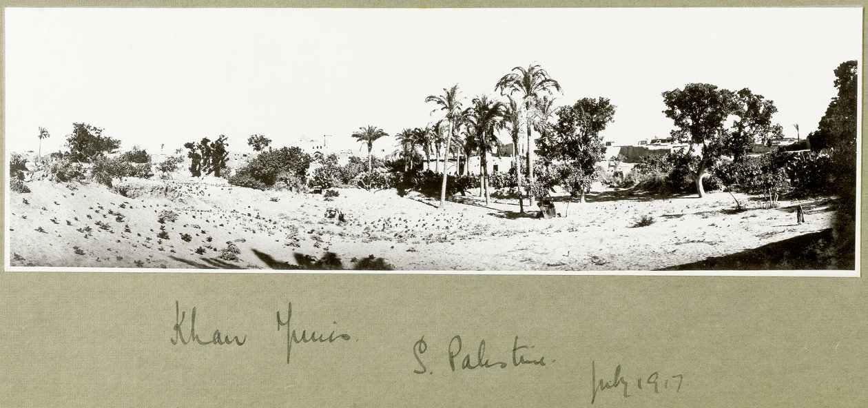 Khan Yunis, Zuid-Palestina, juli 1917 door Capt. Arthur Rhodes