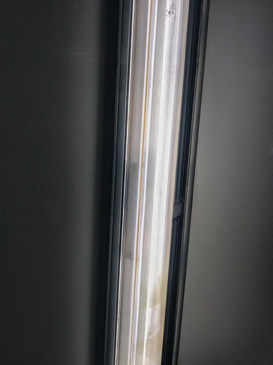 Compositie - Licht, 2019 (foto) door Cécile Jamet