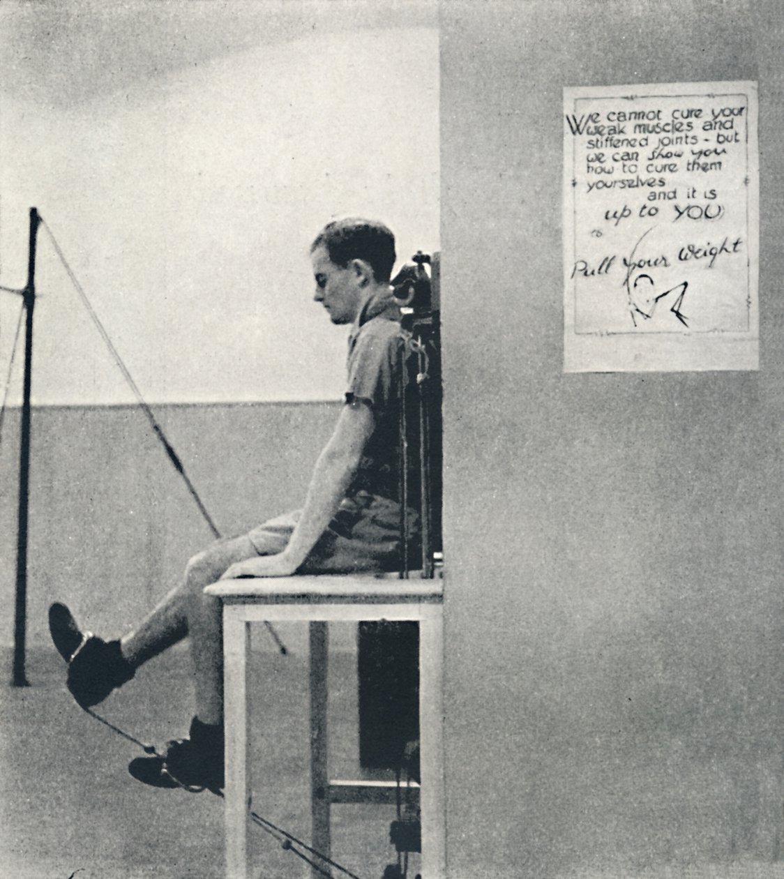 Herstellingsoord - Zijn gewicht in de schaal leggen, 1941 door Cecil Beaton