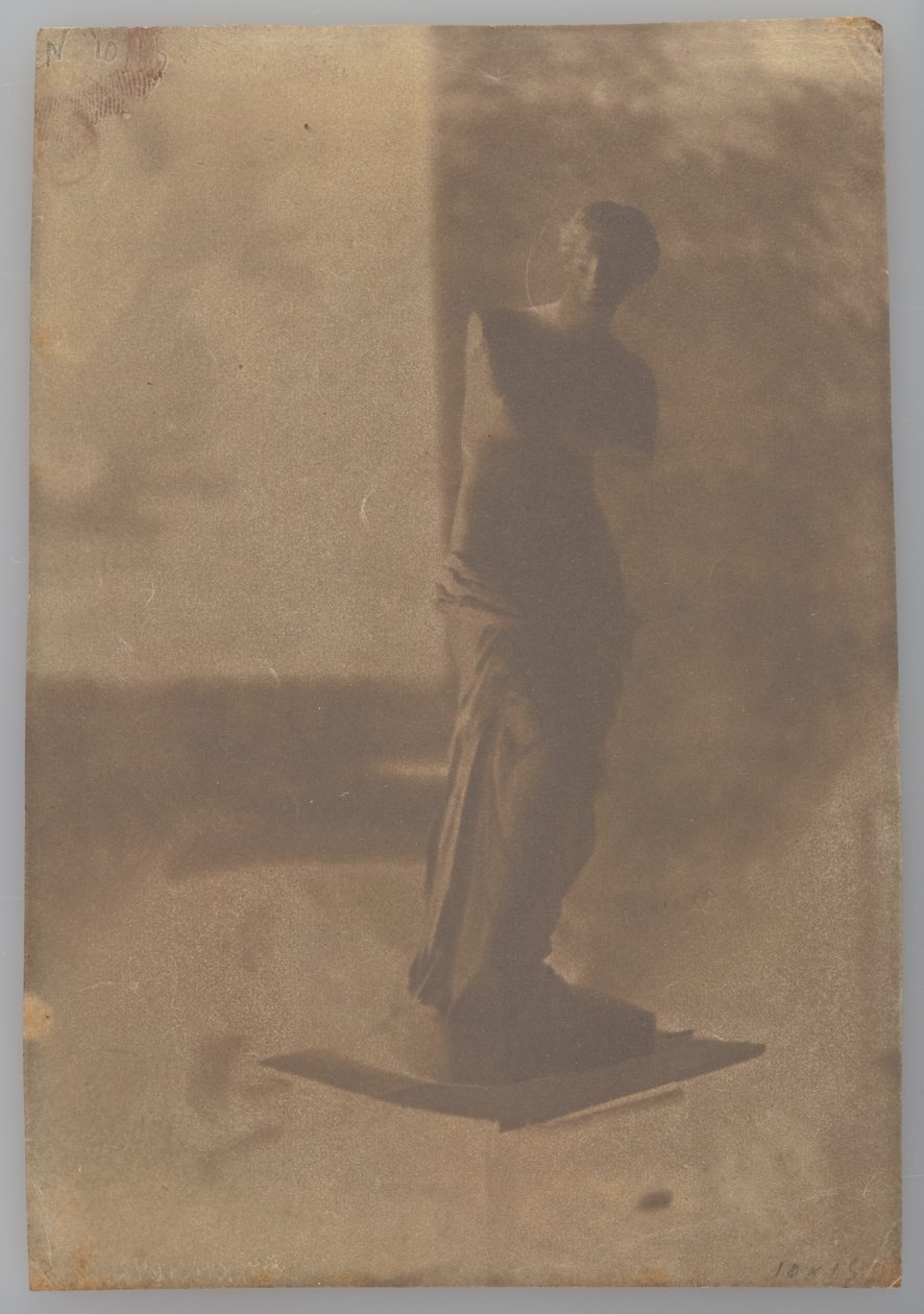 [Plaster Cast of Venus de Milo] door Charles Nègre