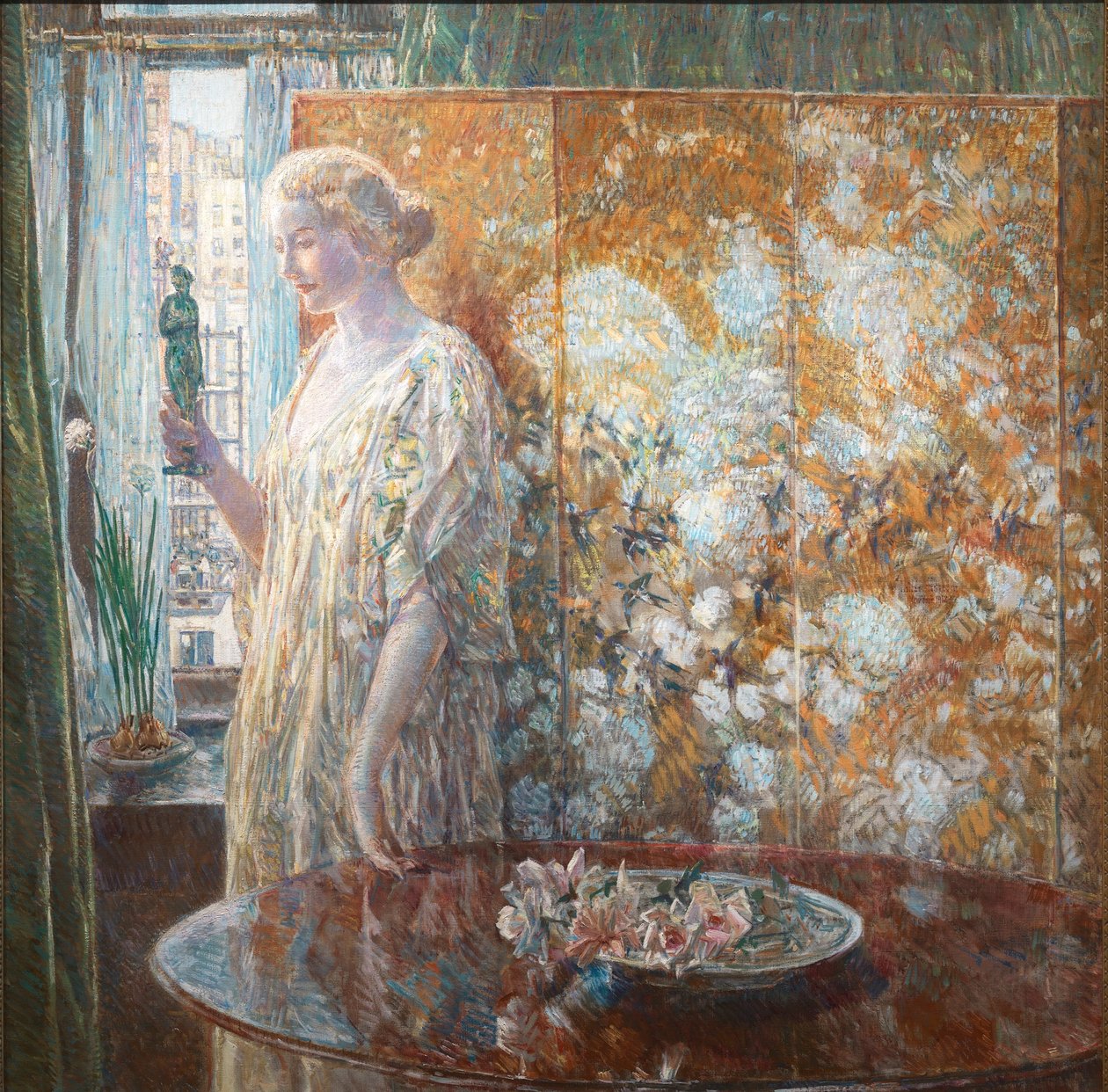 Tanagra (De Bouwers, New York) door Childe Hassam