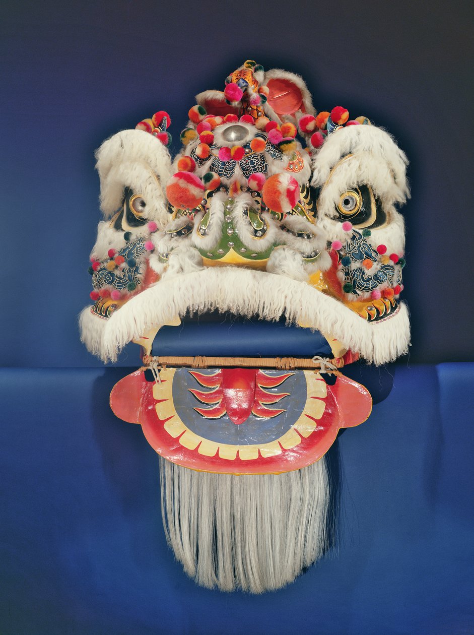 Dansende leeuw, Hong Kong (papier-maché) door Chinese School