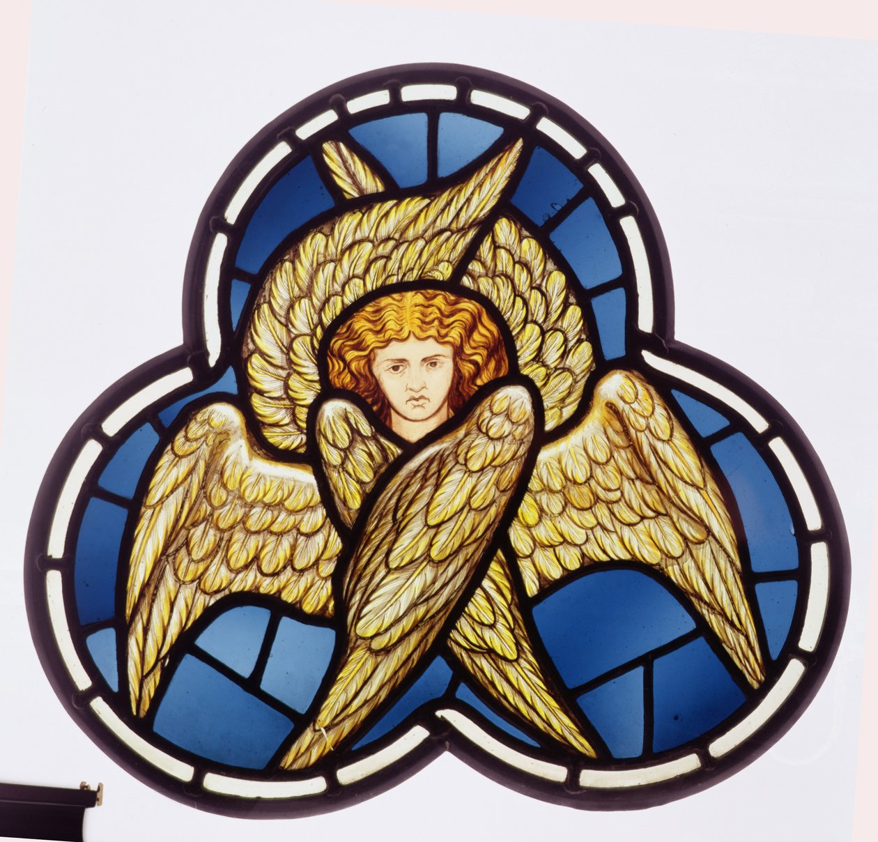 Raam met een veelvleugelige engel, gemaakt door de William Morris fabriek, 1870 door Dante Gabriel and Burne Jones, Edward Rossetti