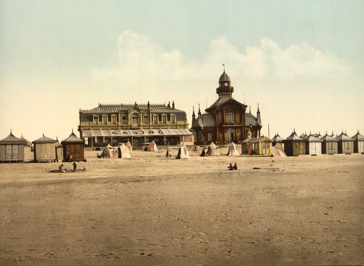Strand en Casino, Calais, Frankrijk, ca. 1900 door Detroit Publishing Co.