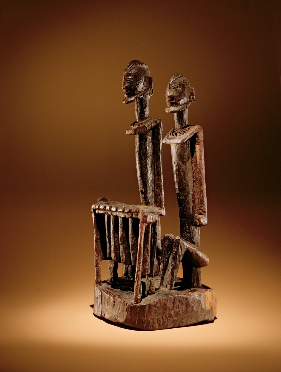 Figuren met xylofoon door Dogon Culture
