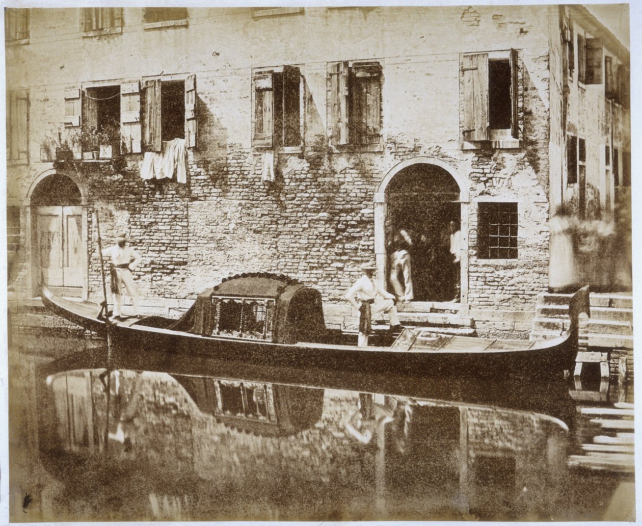 Gondel in Venetië, c.1855 door Domenico Bresolin