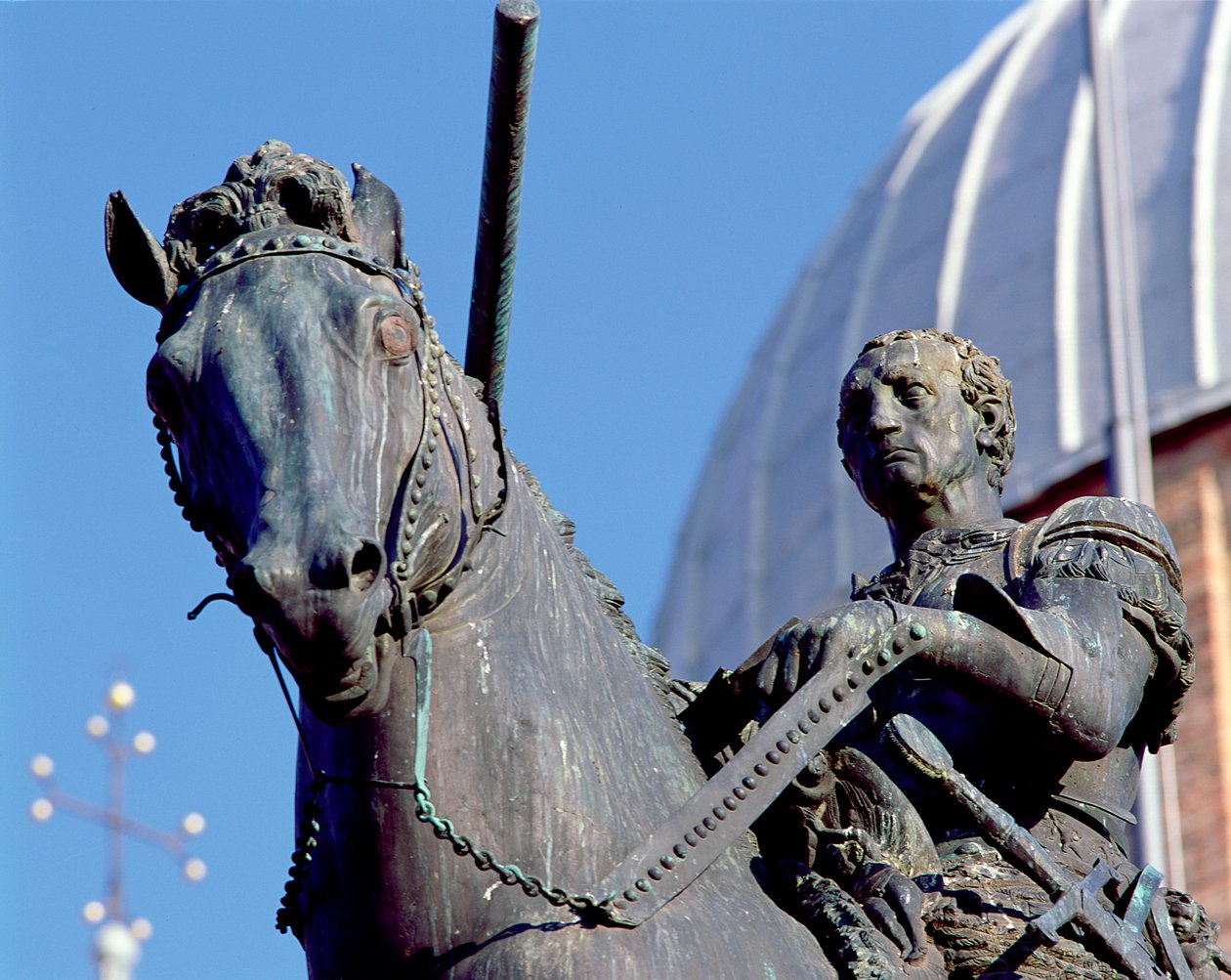 Ruiterportret van Gattamelata, 1453 (detail) door Donatello