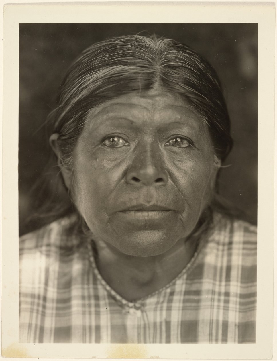 Een Chukchansi-matrone door Edward S. Curtis
