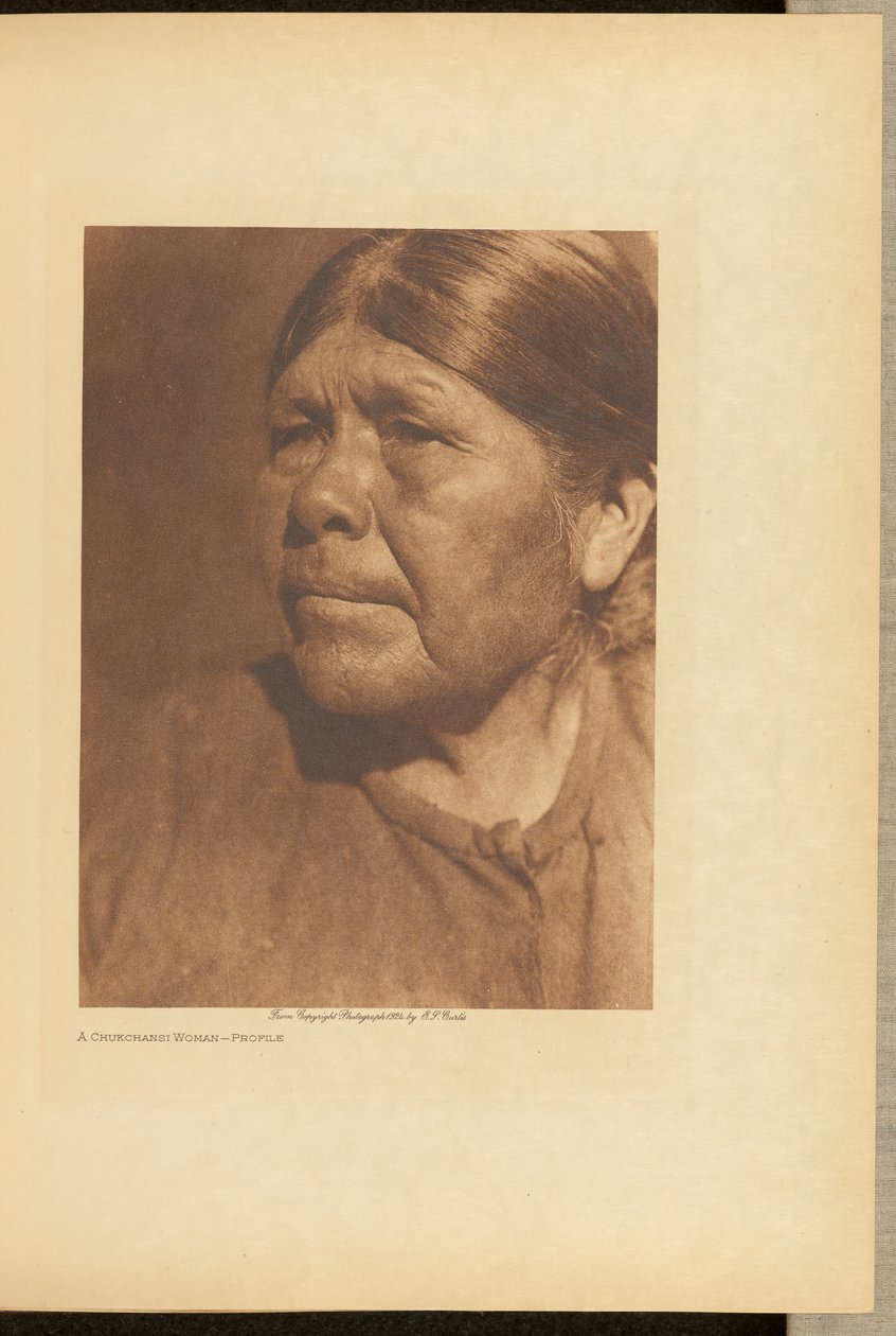 Een Chukchansi-vrouw - Profiel door Edward S. Curtis
