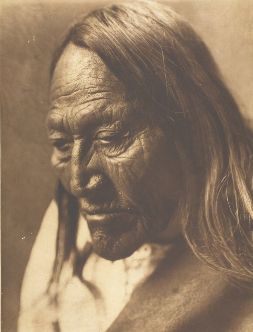 Two Strike, 1907 door Edward Sheriff Curtis