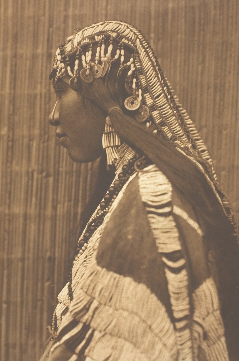 Wishham-meisje, profiel, 1910 door Edward Sheriff Curtis