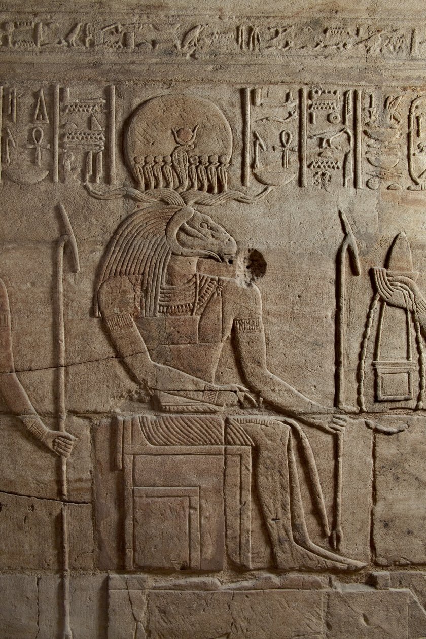 Reliëf op een schrijn opgericht door Farao Taharqa in de hof van de Tempel van Amon gebouwd door hem in Kawa in Nubië, 25e Dynastie, Late Periode (detail) door Egyptian 25th Dynasty