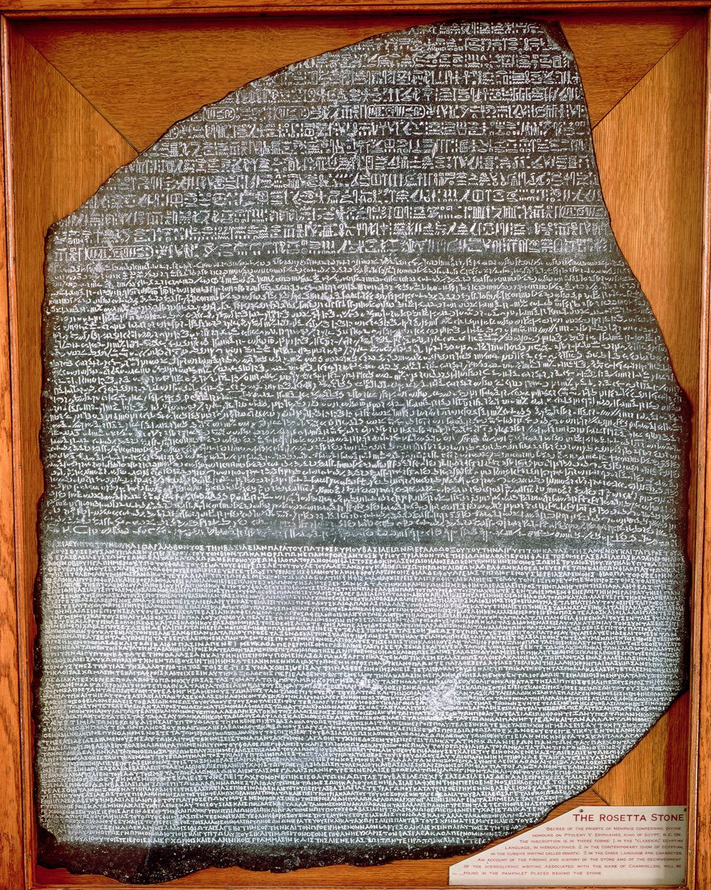 De Steen van Rosetta, van Fort St. Julien, El-Rashid (Rosetta) 196 v.Chr. door Egyptian Ptolemaic Period