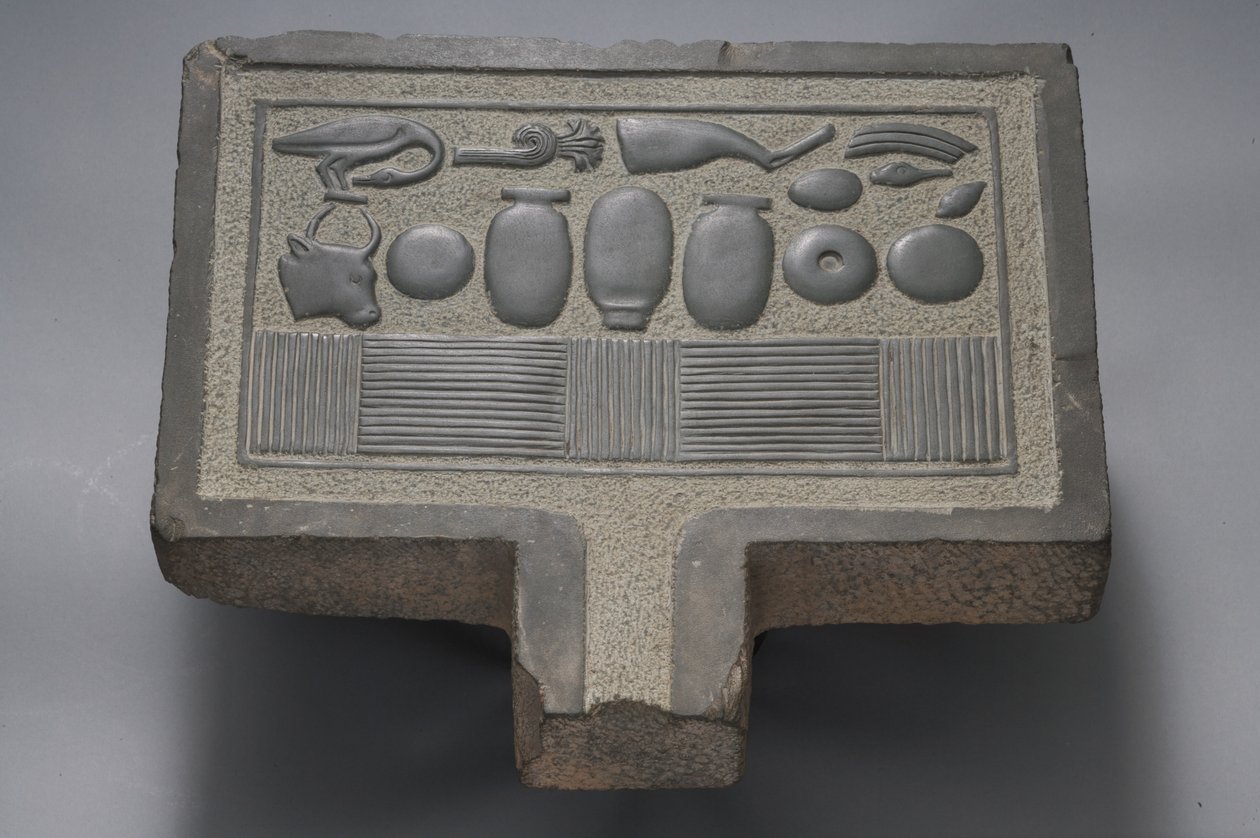 Offertafel door Egyptian Ptolemaic Period