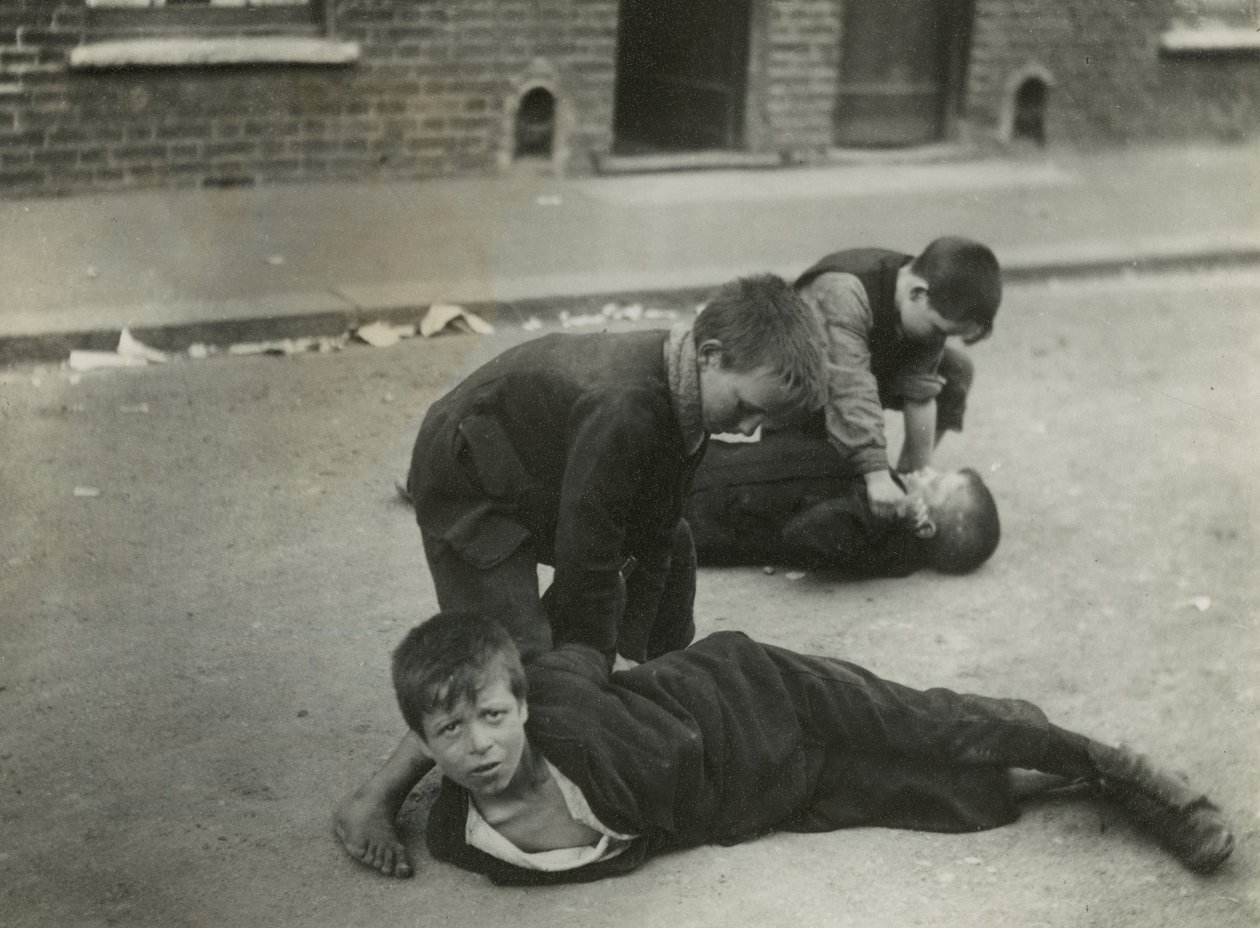 Kinderarmoede, Londen door English Photographer