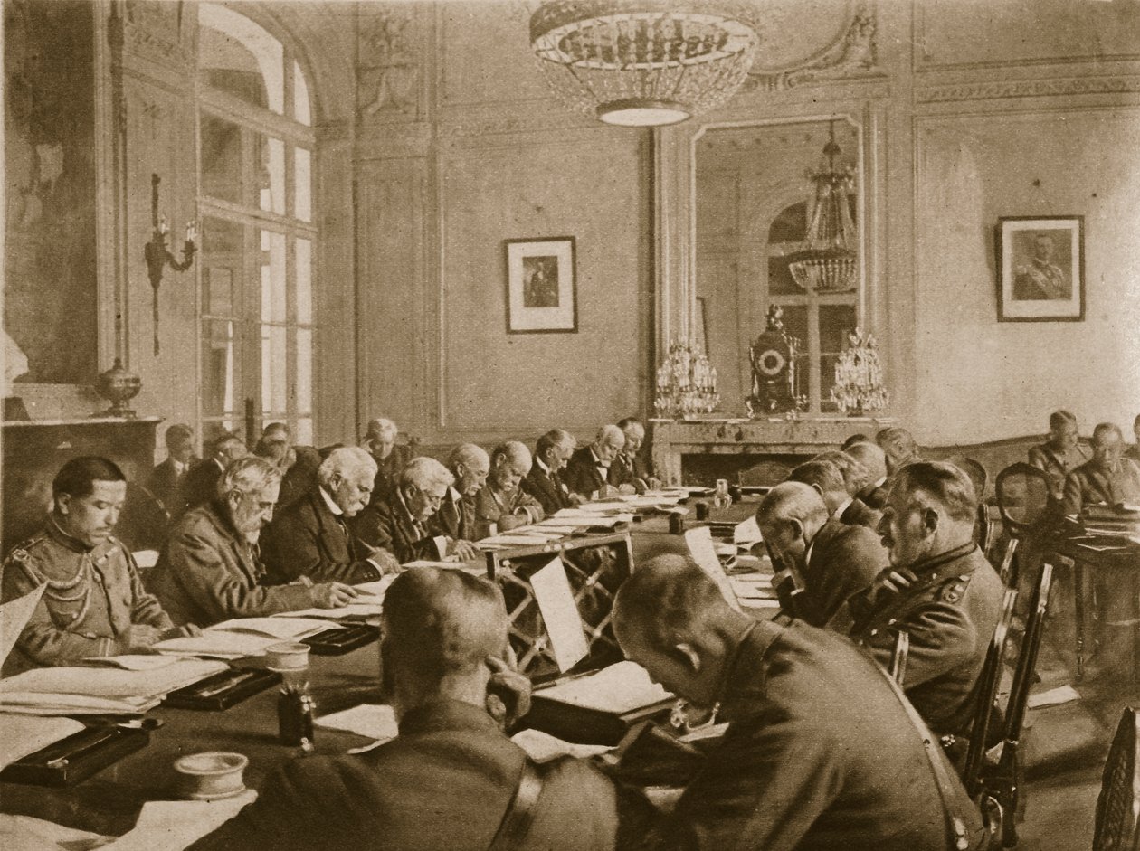 Nadert het einde: Sessies van de Intergeallieerde Conferentie in Versailles om de voorwaarden van de wapenstilstand te regelen, 1914-19 door English Photographer