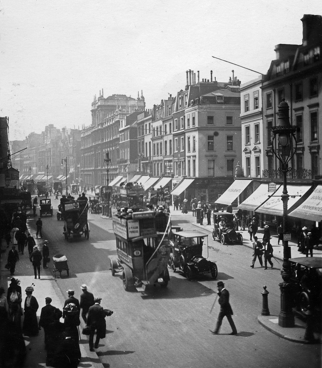 Piccadilly, Londen door English Photographer