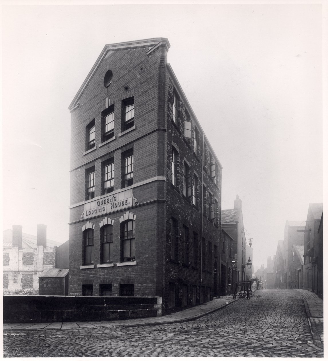 Queens Lodging House, Garden Street, Leeds, 1910 door English Photographer