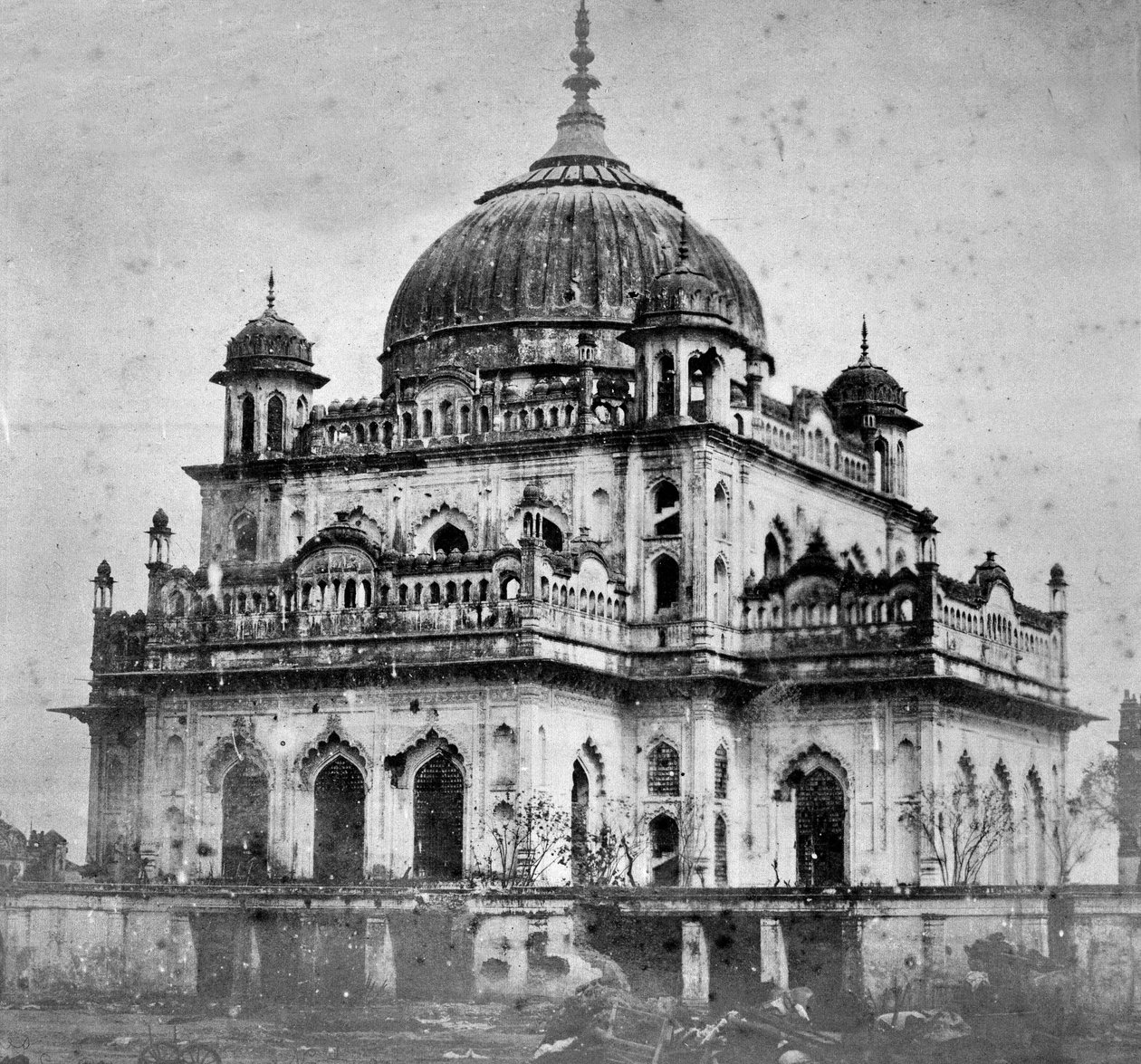 Sadut Alis Mausoleum, Lucknow door English Photographer