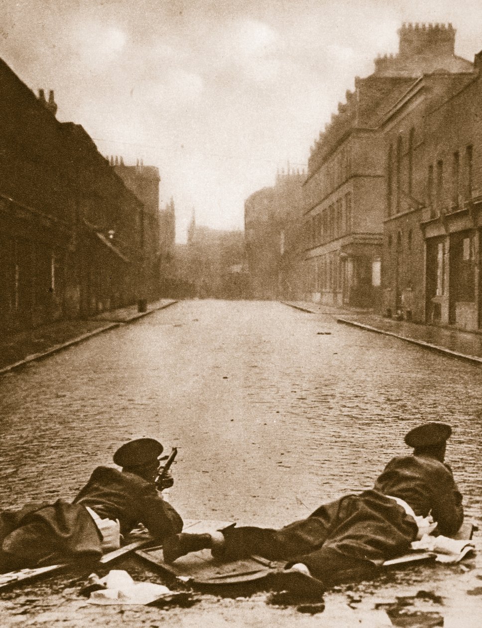Scots Guards houden de wacht op Sydney Street, 1911 door English Photographer