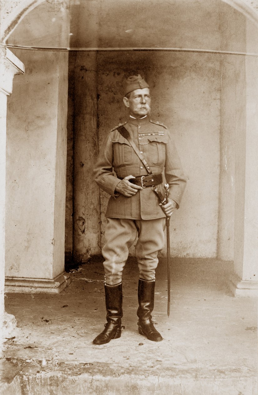 Sir Fred, door Kolonel Laughton door English Photographer