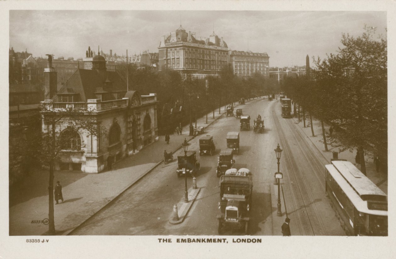 De Embankment, Londen door English Photographer