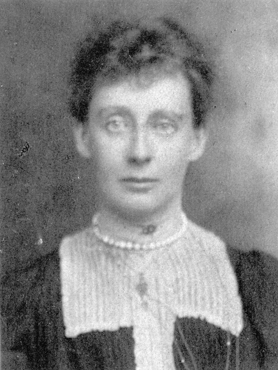 Violet Dickinson door English Photographer