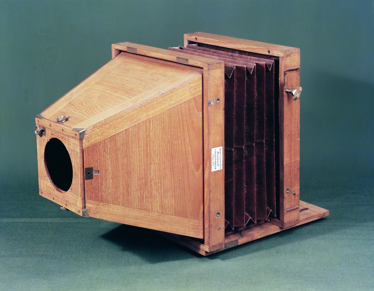 Natplaatcamera, 1856 door English School