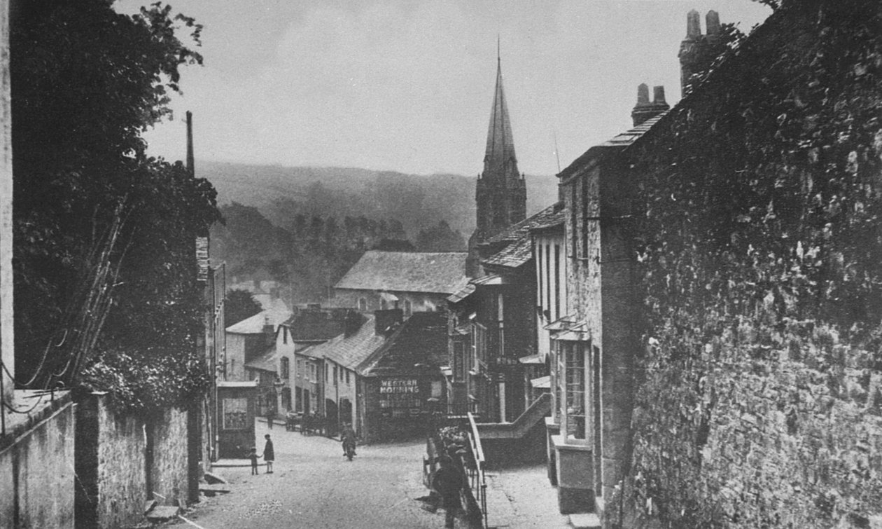 Bodmin Hill, Lostwithiel, Cornwall door English Photographer